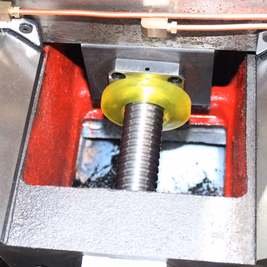 Máquina de torno CNC de cama plana de torneado de metal horizontal de alta precisión (DL-CNC500)